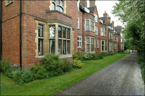 Meadway Court bb